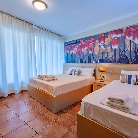 Fontana Luxury Rooms Mytilíni Buitenkant foto