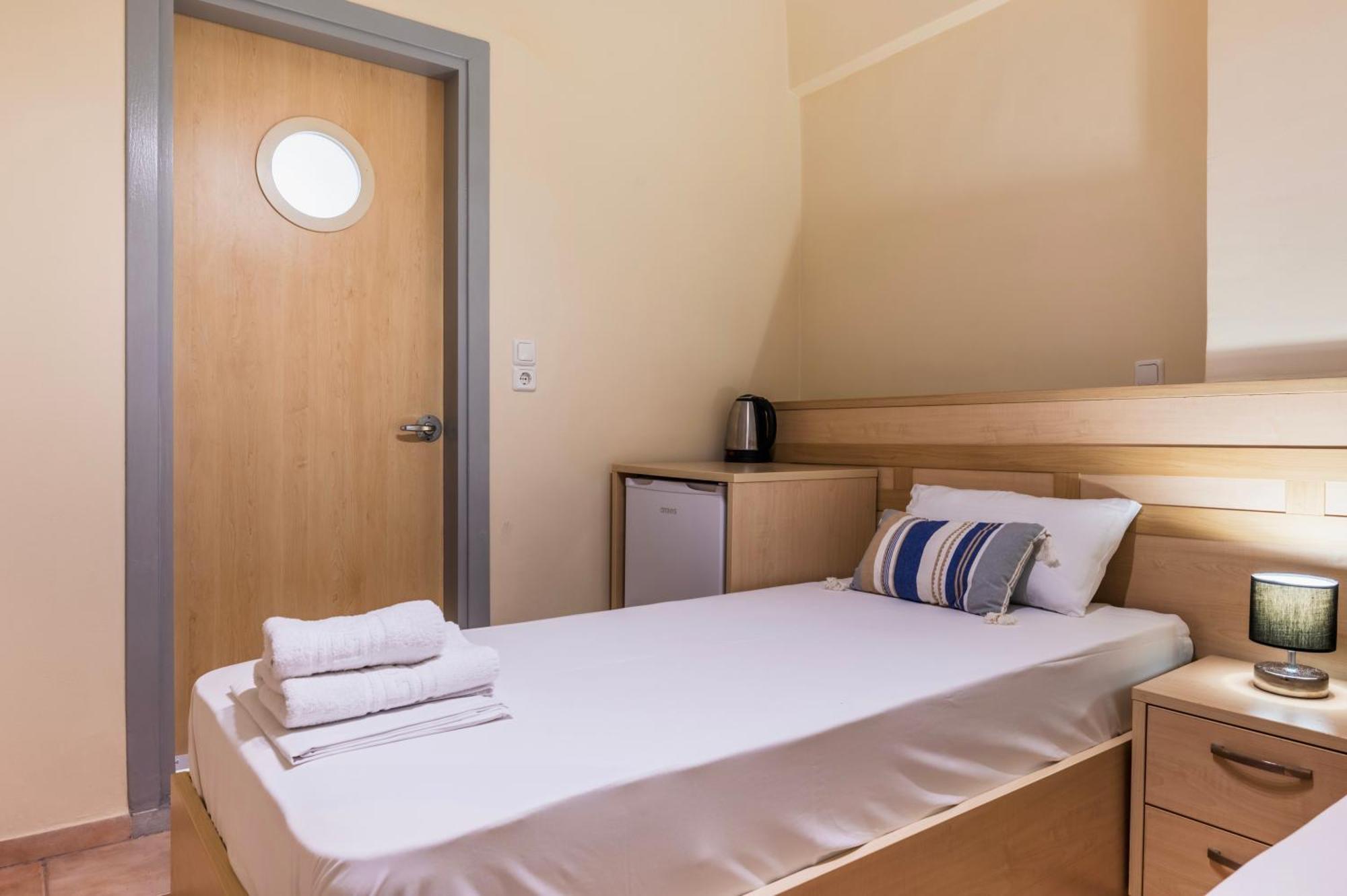 Fontana Luxury Rooms Mytilíni Buitenkant foto