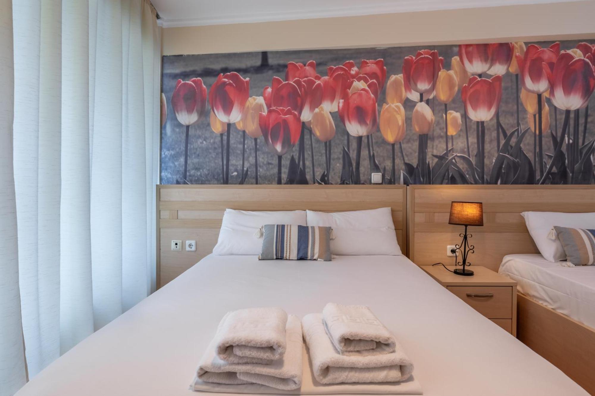 Fontana Luxury Rooms Mytilíni Buitenkant foto
