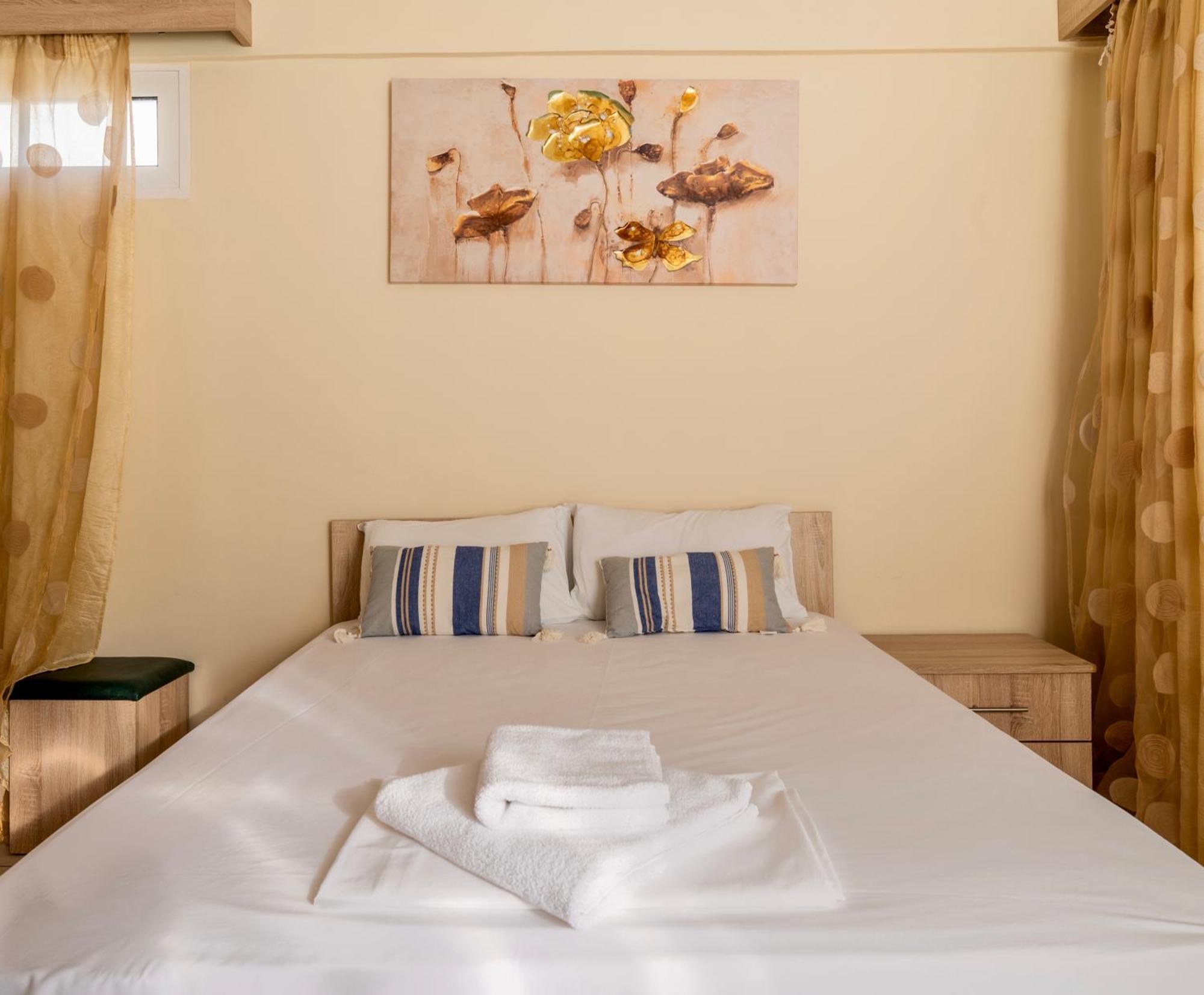 Fontana Luxury Rooms Mytilíni Buitenkant foto